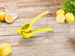 Rosenstein & Söhne Zitronenpresse:Manuelle Zitrus- Und Saftpresse Aus Metall Für Zitronen, Ø 7 Cm, Gelb 7 Rosenstein & Söhne Zitronenpresse:Manuelle Zitrus- Und Saftpresse Aus Metall Für Zitronen, Ø 7 Cm, Gelb -Rosenstein & Söhne Shop nc5898 1