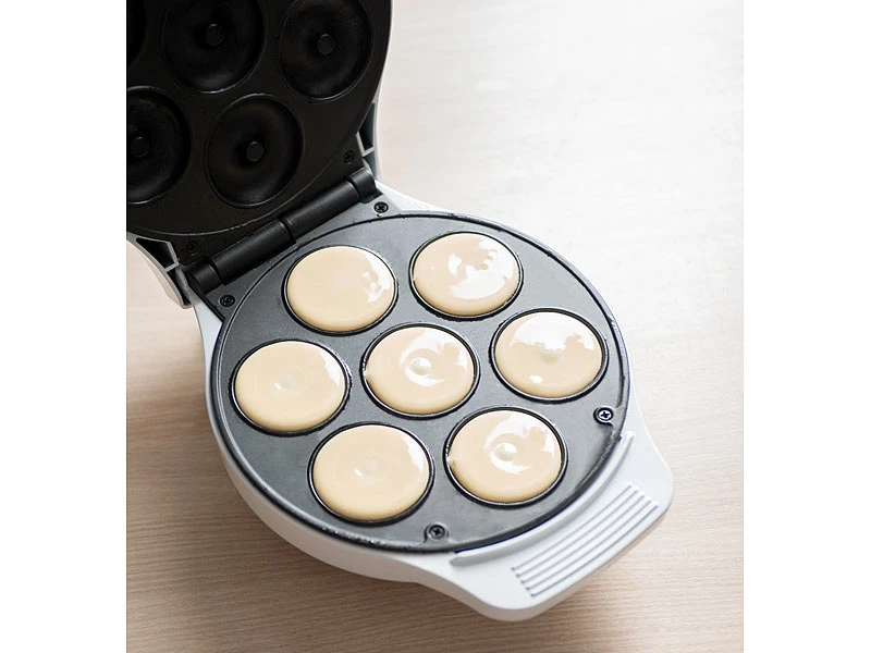 Rosenstein & Söhne Waffeleisen Donut:Mini-Donut-Maker, Antihaftbeschichtet, 1.000 Watt Versandrückläufer 10 Rosenstein & Söhne Waffeleisen Donut:Mini-Donut-Maker, Antihaftbeschichtet, 1.000 Watt Versandrückläufer – Bild 8