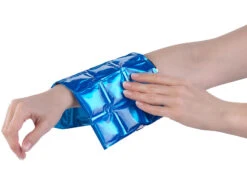 PEARL Kühlbeutel:4er-Set Flexible Kühlkissen Mit Kühlzellen, Wiederverwendbar, 30x25 Cm 13 PEARL Kühlbeutel:4er-Set Flexible Kühlkissen Mit Kühlzellen, Wiederverwendbar, 30x25 Cm -Rosenstein & Söhne Shop nx7089 6 1